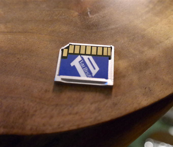 TarDisk vytvořil 256GB rozšíření jednoho disku v MacBooku místo čtečky SD karet