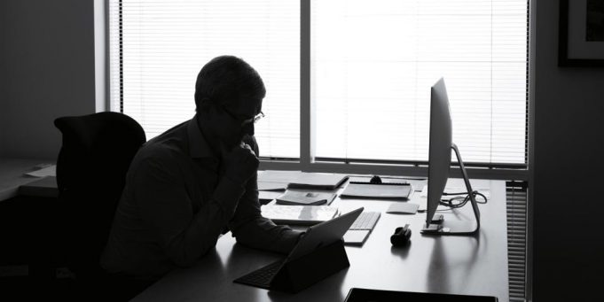 Očekávání zisků za Q2? 51 mil. prodaných iPhonů, příjem 52 mld. a první pokles od roku 2003