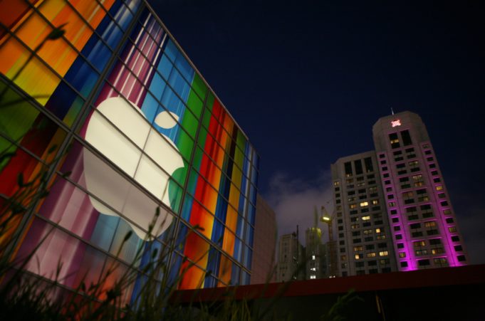 Podíl Apple na čínském trhu klesl poprvé od roku 2014