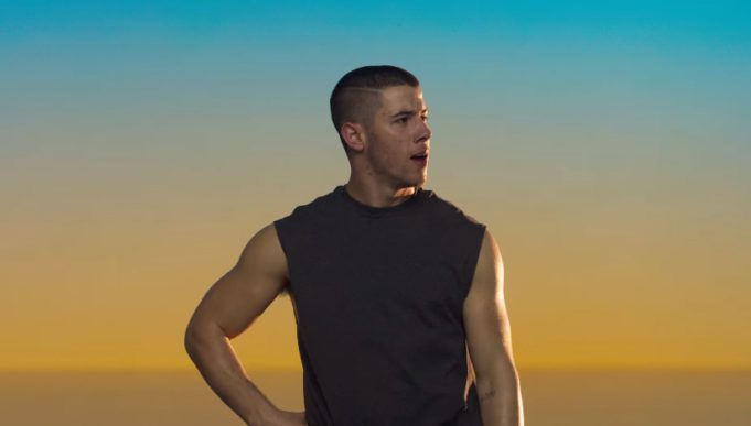 Apple vypustil osm nových a velmi povedených reklam na Apple Watch