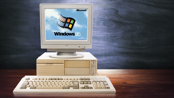 Vývojář dokázal rozjet Windows 95 na svých Apple Watch