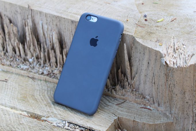 Apple bude možná snižovat ceny iPhonů v Evropě a ostatních zemí kvůli funkcím, které zde nefungují