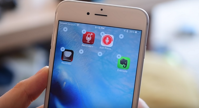 Návod: Jak přidat na domovskou stránku prázdné místo bez Jailbreaku?