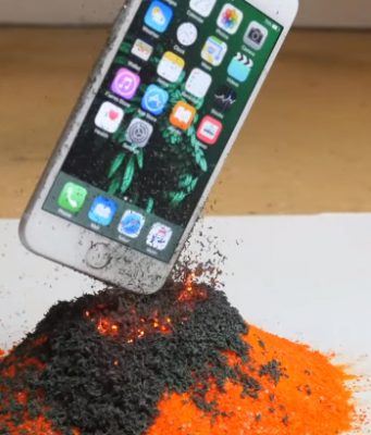Zničení iPhonu 6s pomocí doma vyrobeného vulkánu