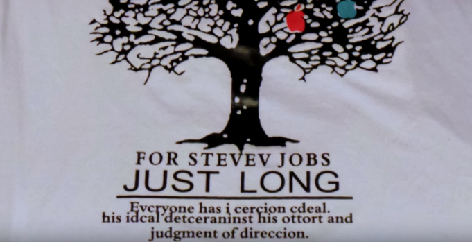 Čínské triko na počest Steva Jobse, které spíše urazí
