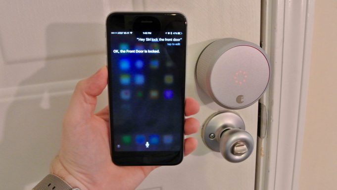 Vrchol HomeKitu – odemykejte si pomocí Siri