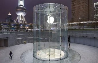 Prodeje iPhonů poprvé meziročně v Číně klesají