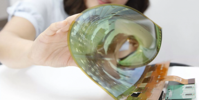 Nedostatek OLED displejů by mohl mít dopad na výrobu nového iPhonu