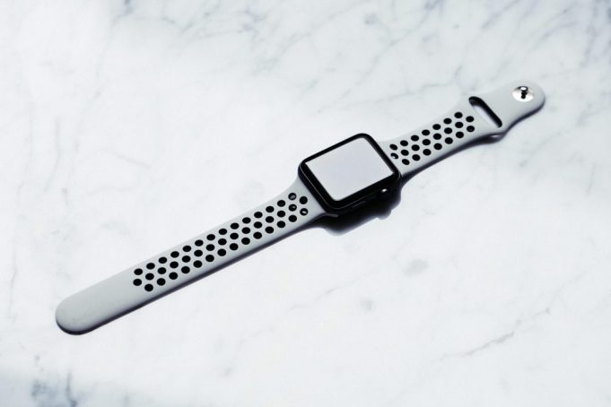Návod – Výměna baterie Apple Watch