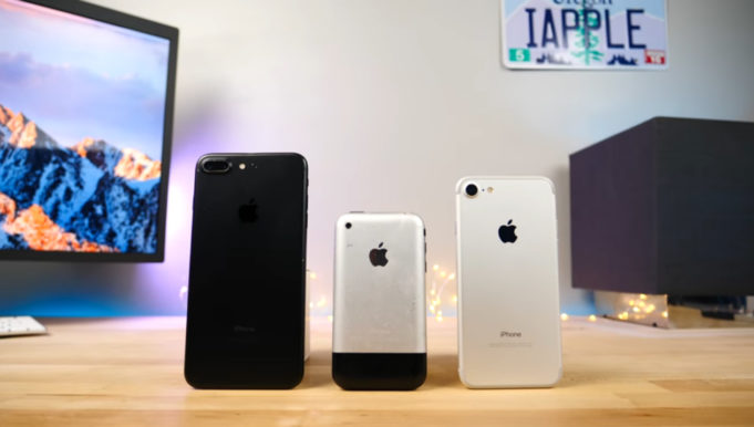 Podívejte se na rozdíl mezi iOS 1.0 a iOS 11