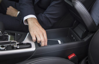Automobilky podporující bezdrátové nabíjení iPhonu
