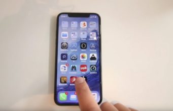 iPhone X zachycen v Apple centrále!