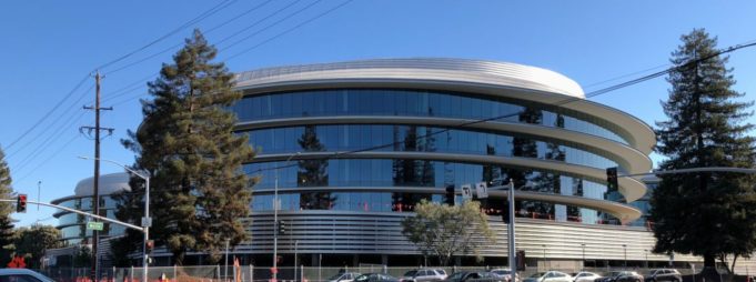 Dokončení výstavby ohromujícího areálu Apple v Sunnyvale se blíží