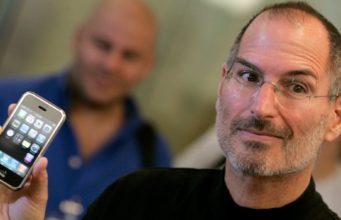 Před deseti lety Apple učinil jeden z nejdůležitějších kroků
