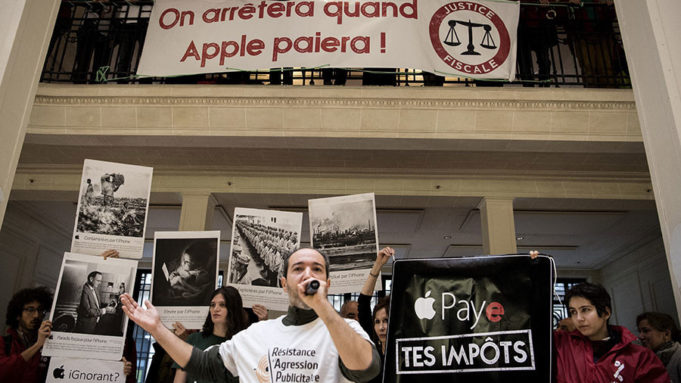 Apple podal žalobu proti společnosti Attac kvůli protestům
