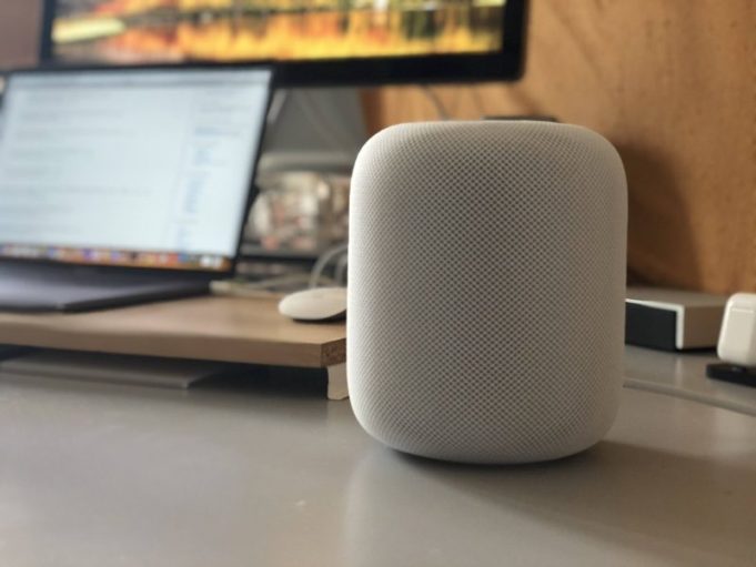 První reakce na HomePod – Siri a kvalitu zvuku je fenomenální!