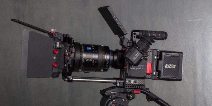 Foxconn bude vyrábět kromě iPhonů i kamery RED