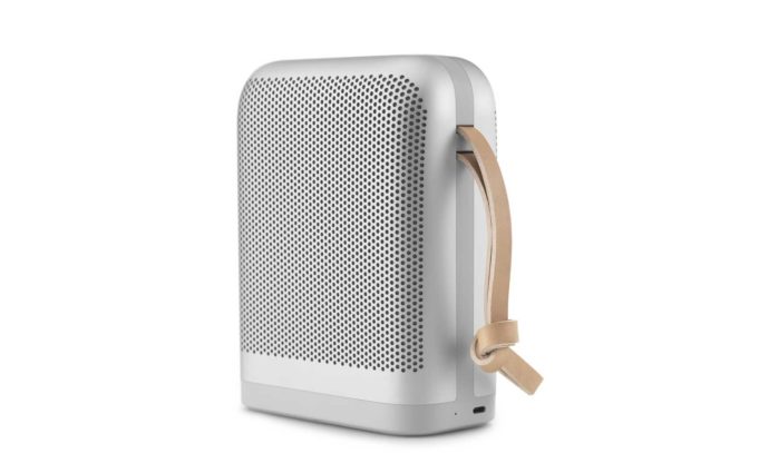 BEOPLAY představuje Bluetooth reproduktor BEOPLAY P6 s pohlcujícím 360° zvukem