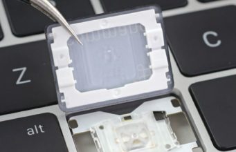 Na Apple byla podána druhá žaloba kvůli vadným klávesnicím