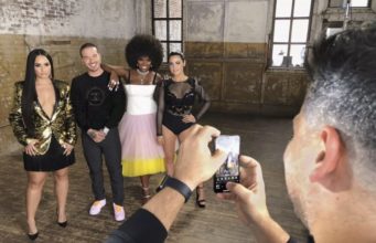 Obálka nového španělského magazínu byla vyfocena pomocí iPhone X