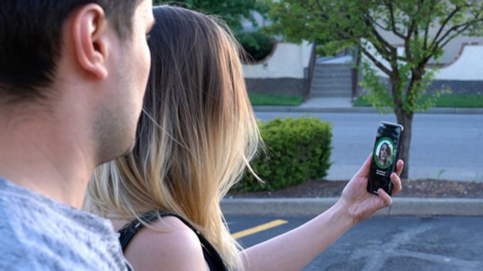 iOS 12 umožní dvěma různým lidem odemknout iPhone X pomocí Face ID