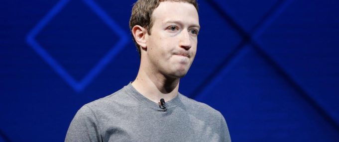 Facebook ovlivnila softwarová chyba ve zveřejňování příspěvků