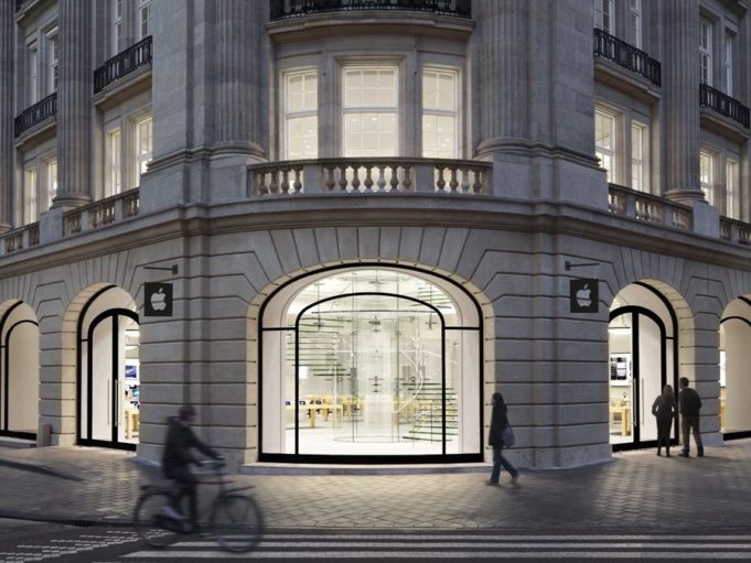 Apple vyšetřuje incident v Apple Store v Amsterdamu, kdy došlo k přehřátí baterie iPadu