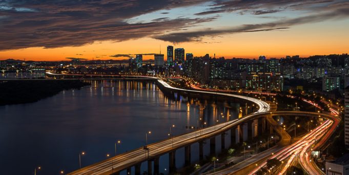 Domovská země Samsungu plánuje zdanit Apple, Google a Amazon