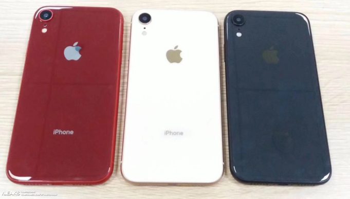 Nové snímky 6,1″ iPhonu Xc! Dočkáme se ho?