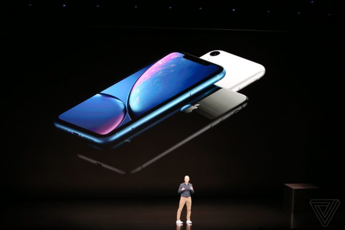 Apple představil iPhone Xr