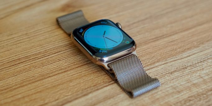 Apple Watch zachránili život muži ve Švédsku