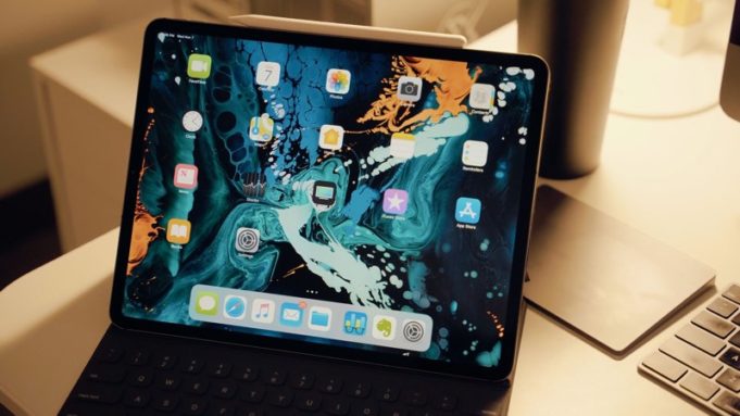 Podívejte se na nejnovější Unboxing video iPadu Pro 2018