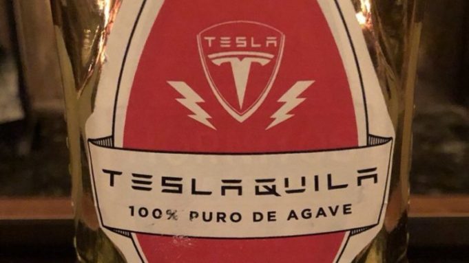 TeslaNovinky.cz – „Teslaquila“ výstřel do tequilového průmyslu