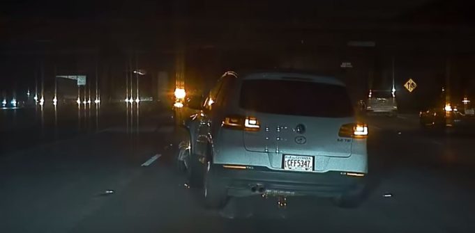 TeslaNovinky.cz – Podívejte se na video, jak Tesla zabránila autonehodě