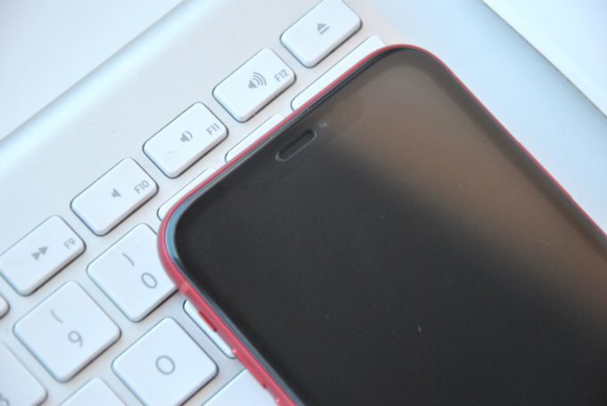 Recenze: Tři měsíce používání Prémiového 3D Tvrzeného skla na iPhone