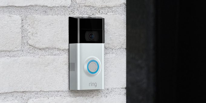 Na Ukrajině měli přístup na kamery rozeznávající obličeje v domácnostech