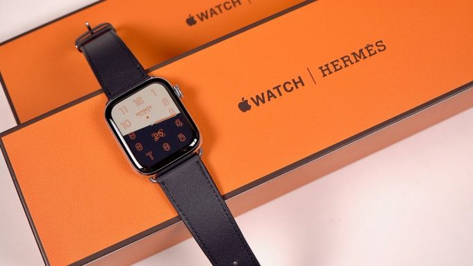 Pokud máte Apple Watch Hermès, měli byste se vyhnout instalaci druhé beta verze watchOS 26