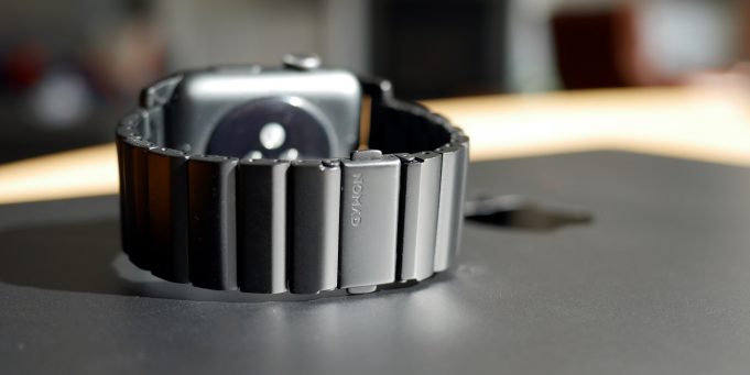 Společnost Nomad představila nový cenově dostupný řemínek pro Apple Watch