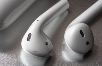 Návod – Co dělat, když AirPods přestanou správně fungovat