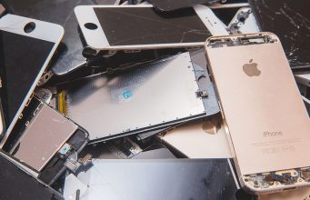 Apple čelí úsilí a výzvě se snahou výroby z recyklovaných materiálů