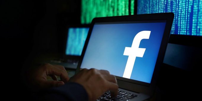 Je vyšetřováno 11 aplikací, které zasílají citlivá data Facebooku