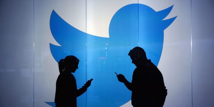 Twitter dále rozšiřuje svou podporu pro nahlášení tweetů, které obsahují osobní informace