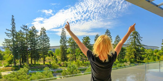 Apple patří mezi společnosti podporující Equal Pay Pledge, program pro rovnost žen a mužů