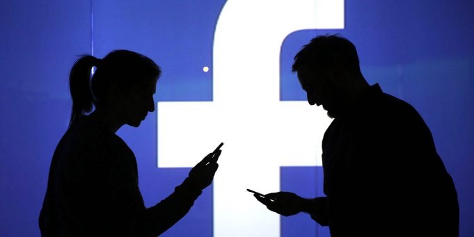 Aplikace Facebook pro iOS má nové logo