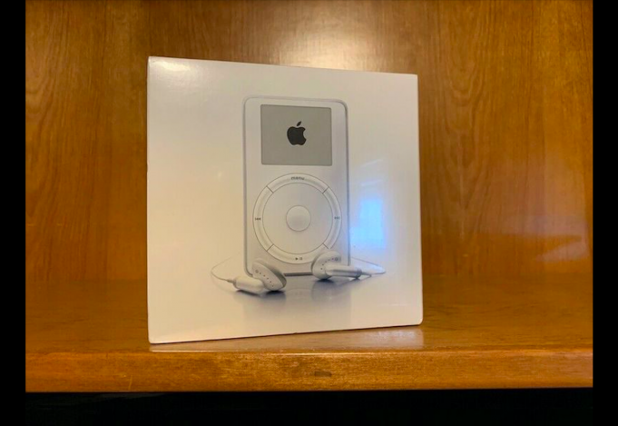 Chtěli byste originální iPod? Máte šanci, nebude to ale levné