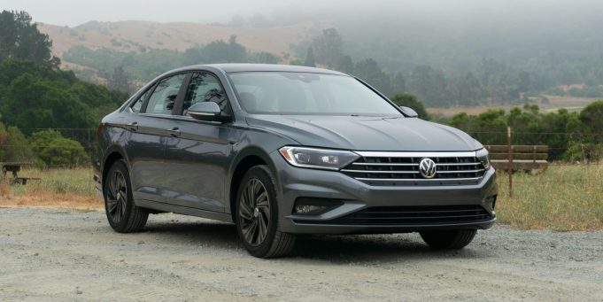 Nová Jetta od Volkswagenu se dočkala CarPlay