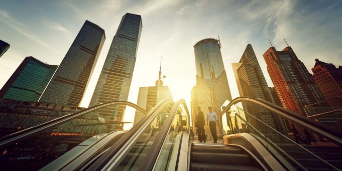 Apple není jediná společnost, která chce přesunout svou výrobu produktů z Číny