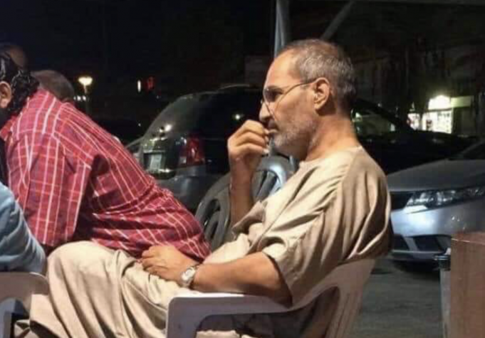 Steve Jobs se skrývá v Egyptě, jeho smrt je výmysl