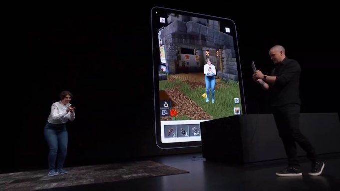 AR hra Minecraft Earth pro iOS bude k dispozici již příští měsíc