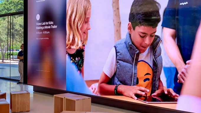 Společnost Apple chystá krátkou relaci, která vás rychle seznámí s nejnovějšími telefony